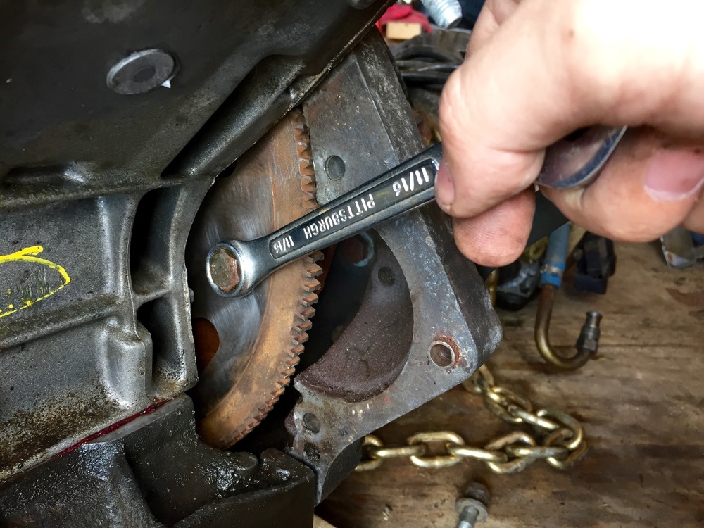 how to replace a rear main seal without removing the transmission